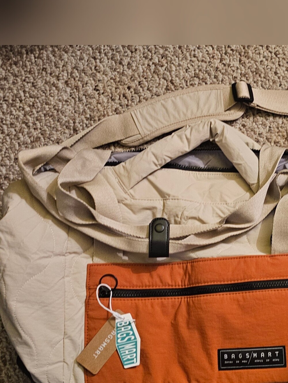 Bagsmart Paz 34L Duffle - Picture 2 of 8